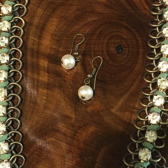 Quirky costume charm necklace & earring set - Picture 9 of 12